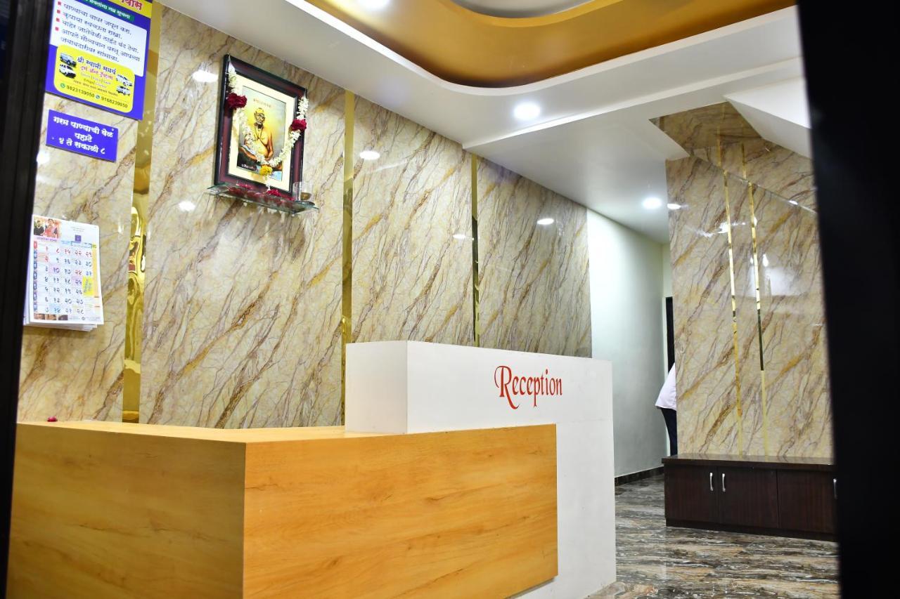 Hotel Kalika Residency Akalkot Kültér fotó