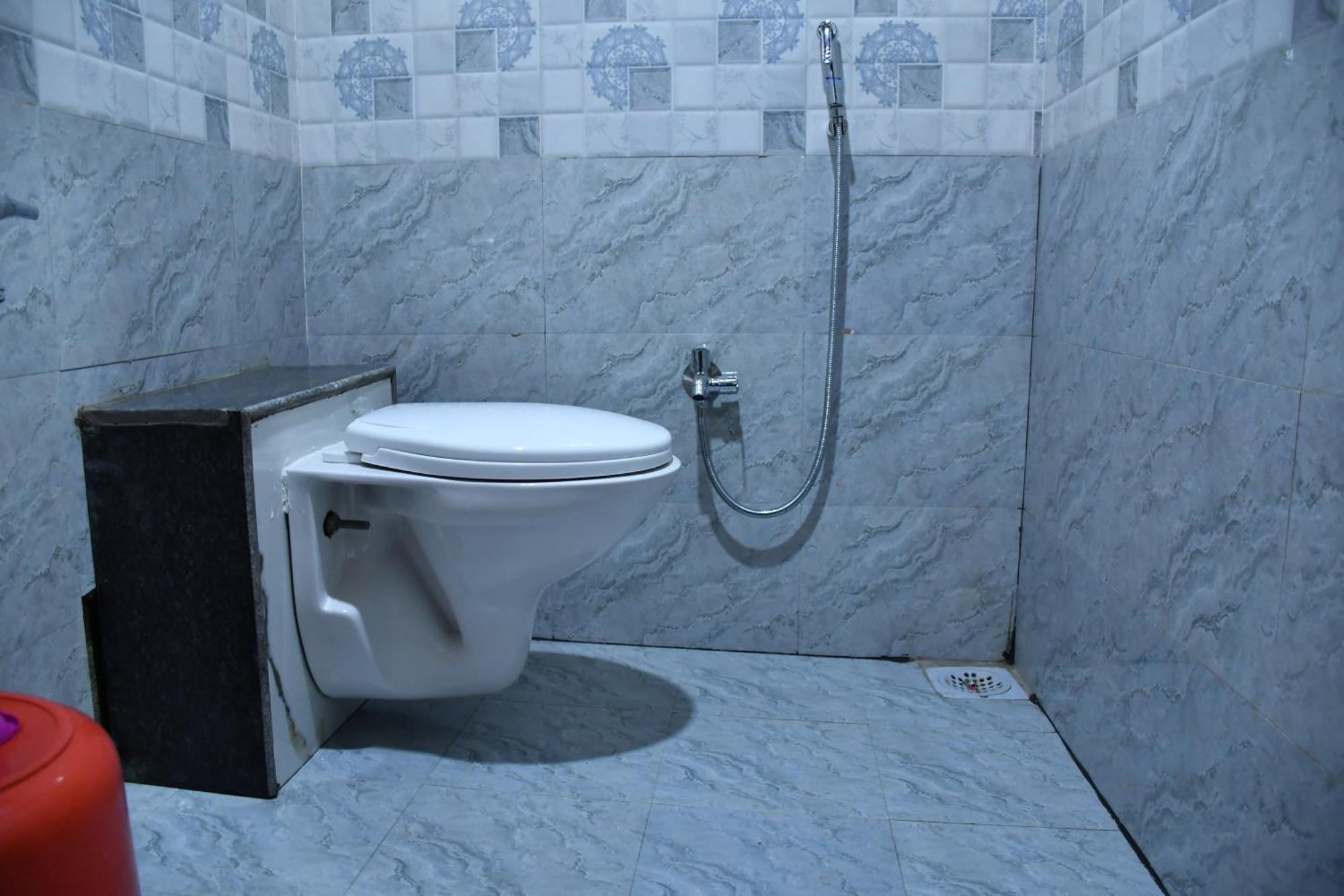 Hotel Kalika Residency Akalkot Kültér fotó